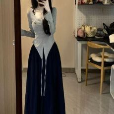 吊带连衣裙子女夏2025新款修身掐腰长裙早秋穿搭开衫套装