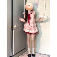 批发小红书爆款粉色少女感连衣裙子女<b class='q'>夏</b>季2026新款小个子巨好看蛋糕短