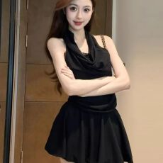 批发法式气质收腰挂脖连衣裙<b class='q'>女</b>夏季<b class='q'>新款</b>蕾丝拼接假两件纯欲风裙子短裙