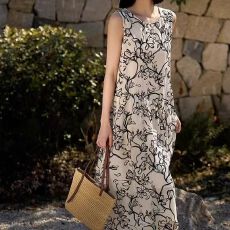 批发法式气质洋气笔墨图画<b class='q'>印花</b>圆领无袖<b class='q'>连衣裙</b>2026春季新款打底吊带裙