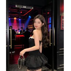批发小香风蕾丝连衣裙女夏季纯欲性感一字肩花苞蓬蓬裙绝美抹胸小裙子