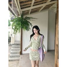 批发少<b class='q'>女</b>感清新长袖<b class='q'>开衫</b>早春新款绿色碎花吊带搭裙子绝美显瘦纯欲穿搭