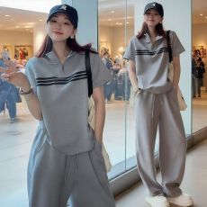 批发休闲<b class='q'>运动服</b>套装女2026年夏季新款立领短袖上衣阔腿裤两件套