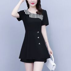 批发<b class='q'>大码</b>女装高档时尚条纹拼接短裤套装夏季韩版小个子洋气显瘦两件套