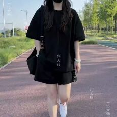 批发大码<b class='q'>时尚</b><b class='q'>运动</b>服套装女夏季2025新款洋气宽松显瘦短袖短裤两件套潮