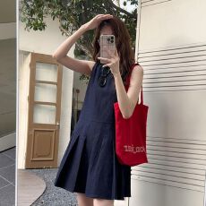 批发蓝色无袖背心连衣裙子女<b class='q'>夏</b>季2026年新款高级感小个子收腰显瘦短裙