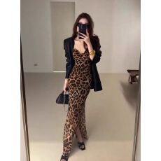批发性感辣妹露背<b class='q'>豹纹</b>吊带<b class='q'>连衣裙</b>女早秋季内搭高级感气质御姐包臀长裙