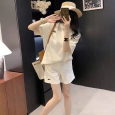 批发网红洋气时尚套装女2026夏季<b class='q'>新款</b>减龄爆款短袖短裤休闲<b class='q'>运动</b>两件套
