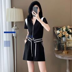 批发<b class='q'>新款</b>高级感休闲<b class='q'>运动</b>套装女时尚洋气短袖短裤两件套潮