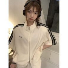 批发时尚休闲运动套<b class='q'>装</b>女2026年夏新款宽松<b class='q'>显瘦</b>条纹开衫短袖短<b class='q'>裤</b>两件套