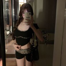 批发复古豹纹黑色u领正肩短袖<b class='q'>T</b><b class='q'>恤</b>女短款修身气质上衣低腰绑带短<b class='q'>裤</b>套<b class='q'>装</b>