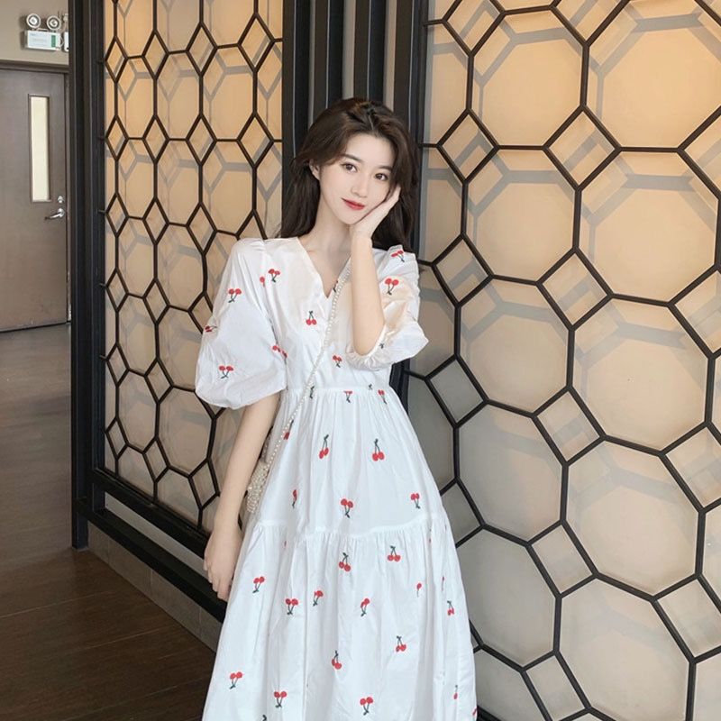 2026 새로운 차 휴식 프랑스식 캄파넬라 세과 레트로 부드러운 바람 V넥 거품 소매 꽃무늬 드레스 아이들 여름