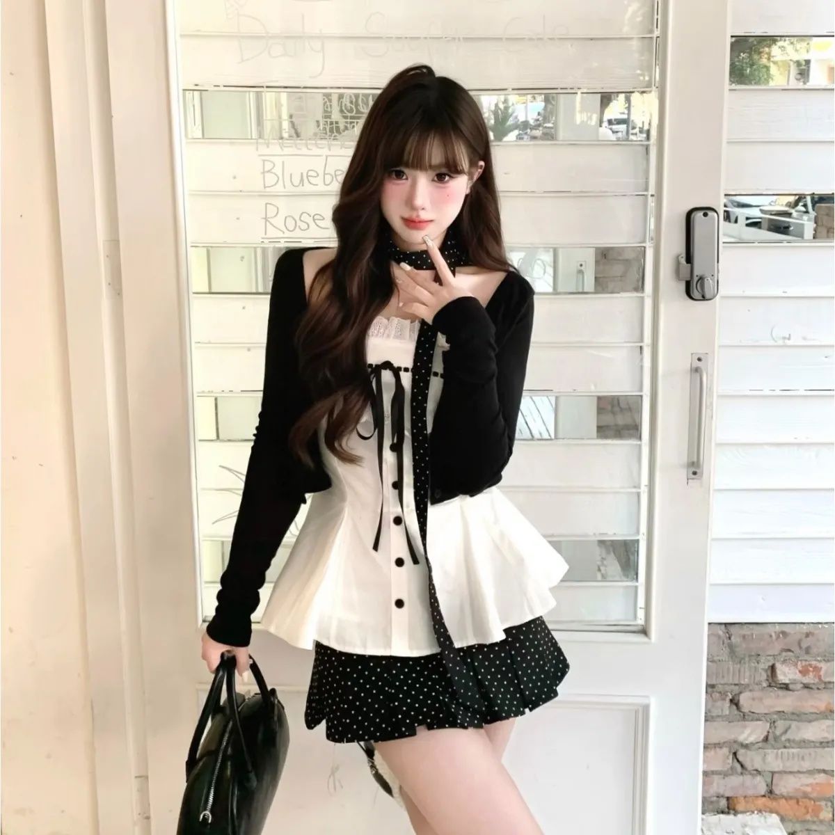 원본 원단 있음 리본 미끄럼 방지 스트립 프랑스식 블랙 오픈 가디건 스택 착용 튜브탑 맨위 도트 무늬 미니 스커트 세 조각 여성 세트