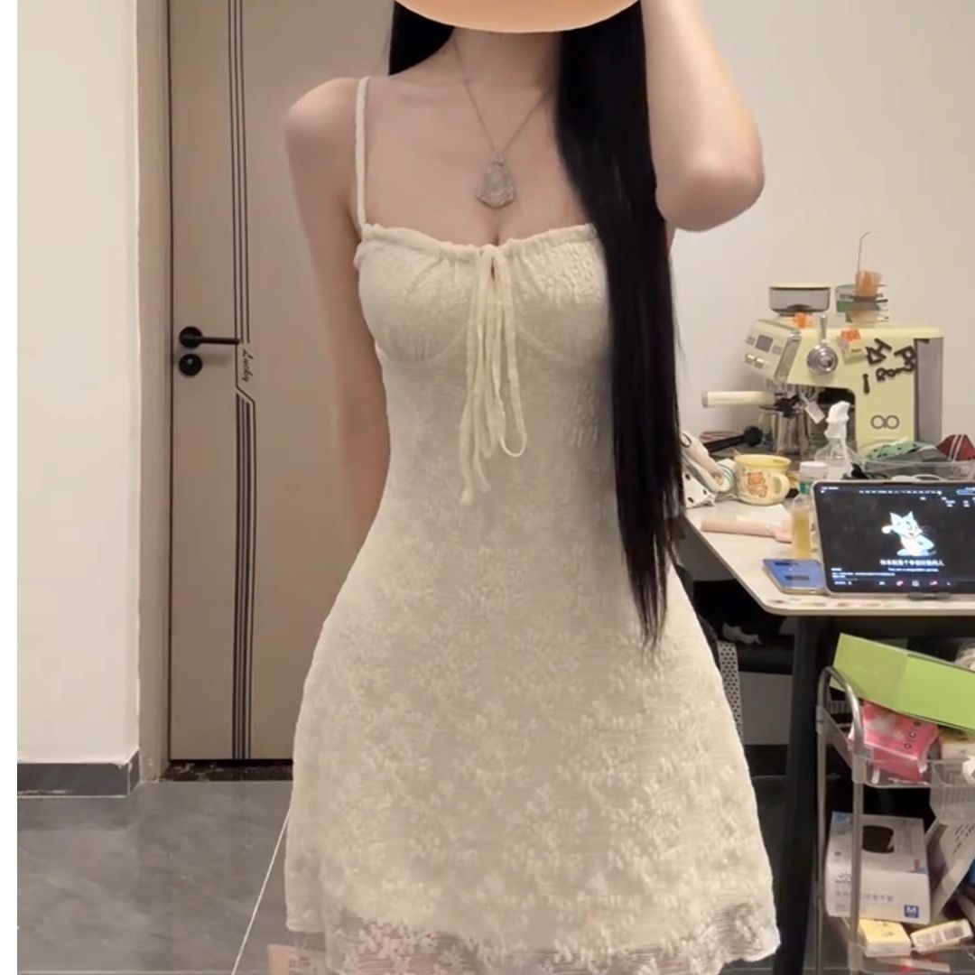 핫걸 레트로 섹시함 화이트 광장 칼라 레이스업 슬립 드레스 여름 순수한 욕망 디스플레이 몸 허리 수축 타이트 스커트 미니 스커트