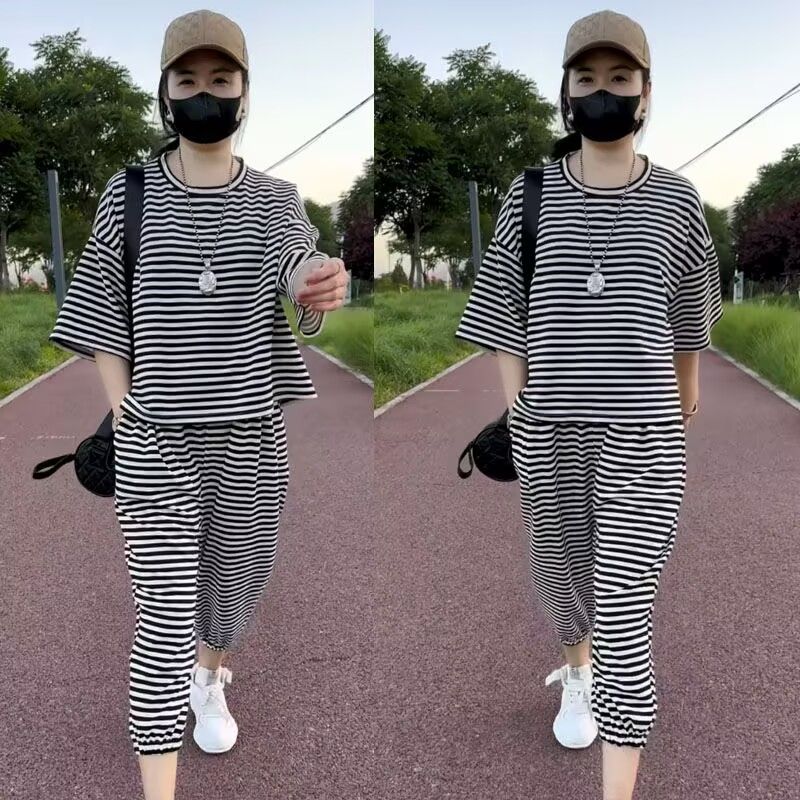 컬러 짜임 기사 구슬 그라운드 190 그램 인터넷 유명인 세트 운동 스트라이프 캐주얼 여름 루즈핏 새로운 패션 두 조각 여성 세트