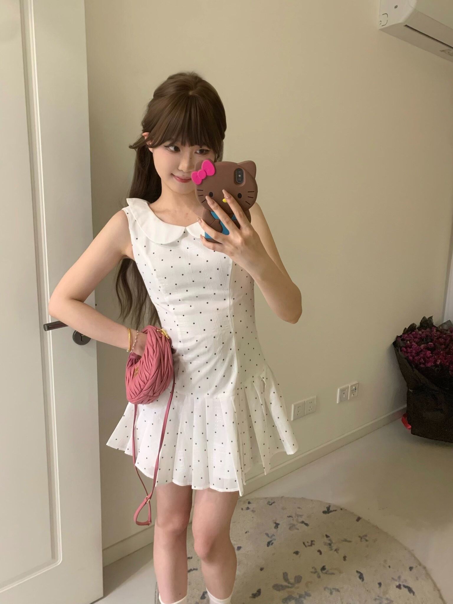 여름 2026 새로운 화이트 베이비 칼라 도트 무늬 민소매 드레스 프랑스식 첫사랑 달콤함 작은 키 짧은 스커트