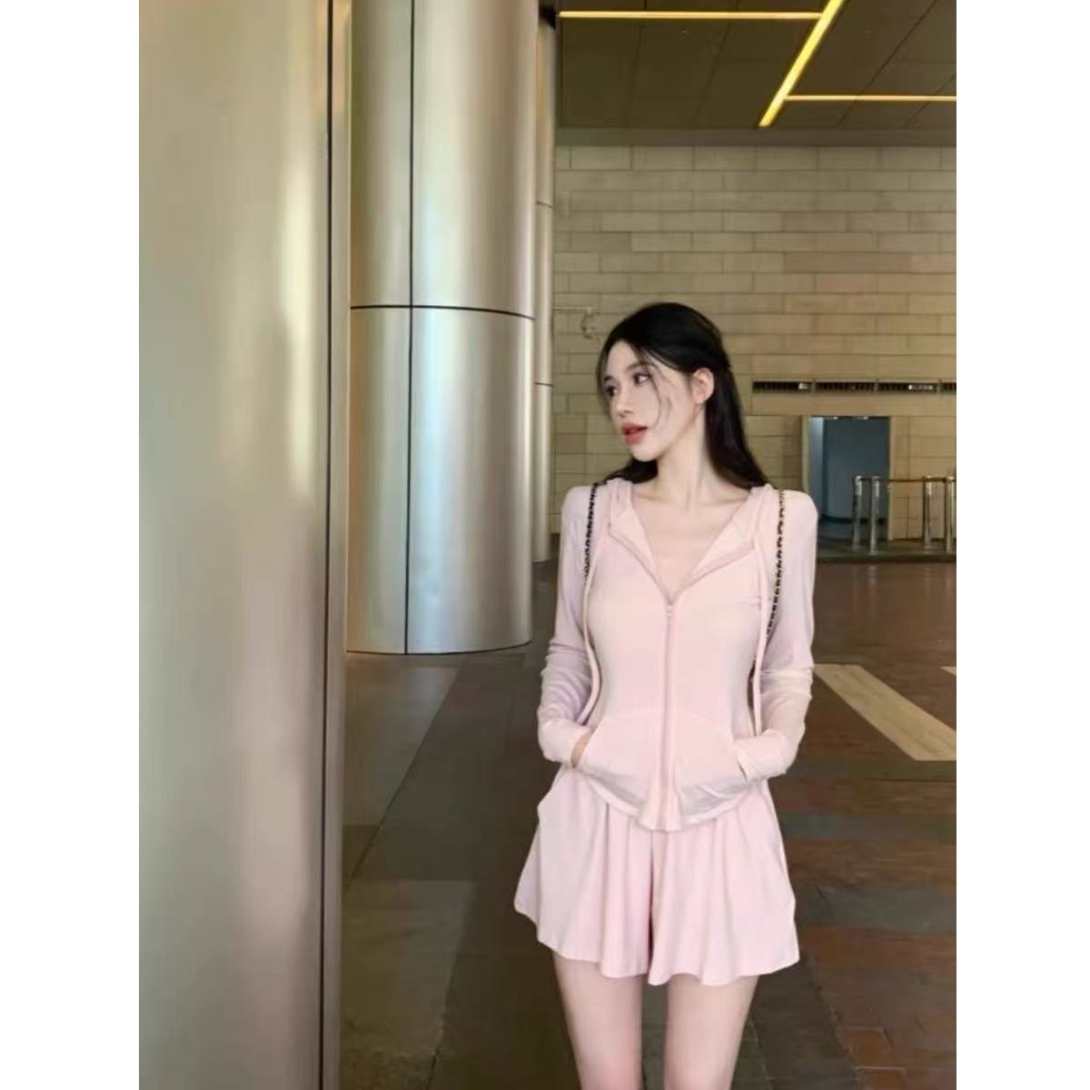 한 부서 여름 착용 가져 가라. 세트 분위기 센스 순수한 욕망 핫걸 얇고 가벼운 후드 지퍼 자외선 차단 맨위 미니 스커트 투피스 세트