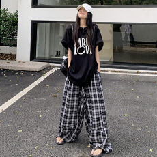 批发美式复古休闲<b class='q'>运动服</b>套装女夏季宽松字母印花<b class='q'>T</b><b class='q'>恤</b>格子阔腿两件套