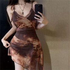 批发不规则扎染吊带<b class='q'>连衣裙</b>女气质度假风<b class='q'>网纱</b>短裙