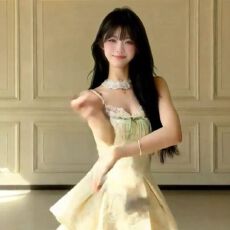 批发纯欲甜美短裙夏季收腰显瘦设计感<b class='q'>蕾丝</b>拼接吊带连衣裙开衫两件套女