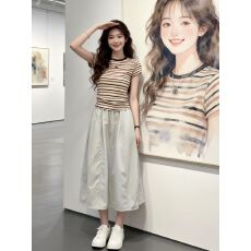 批发巨好看穿搭一整套2026新款斜肩<b class='q'>条纹</b>短袖t恤女装夏季五分短裤套装