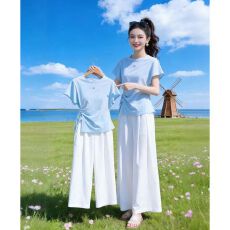 批发夏季巨好看漂亮两件套装女士<b class='q'>时尚</b>洋气蓝色圆领短袖T恤阔腿裤套装