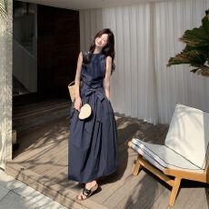 批发小众设计藏青色无袖连衣裙女夏2026新款收腰显瘦爆款<b class='q'>背心</b><b class='q'>长裙</b>爆款