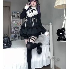 批发哥特风Lolita蕾丝蝴蝶结套<b class='q'>装</b>女收腰显瘦黑色<b class='q'>连衣</b>裙短裤两件套秋季