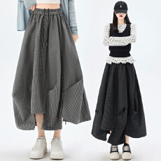 批发实拍 早春新款设计感不规则格子半身长<b class='q'>裙</b><b class='q'>复古</b>松紧腰抽绳大摆<b class='q'>伞</b><b class='q'>裙</b>