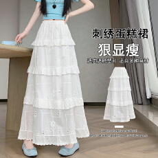 批发实拍 度假风白色刺绣蛋糕裙2026<b class='q'>夏季</b>新款系带温柔风层次感A字<b class='q'>长裙</b>
