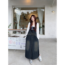 批发复古牛仔<b class='q'>背带</b>裙女2026新款高腰显瘦中长款开叉减龄工装连衣裙