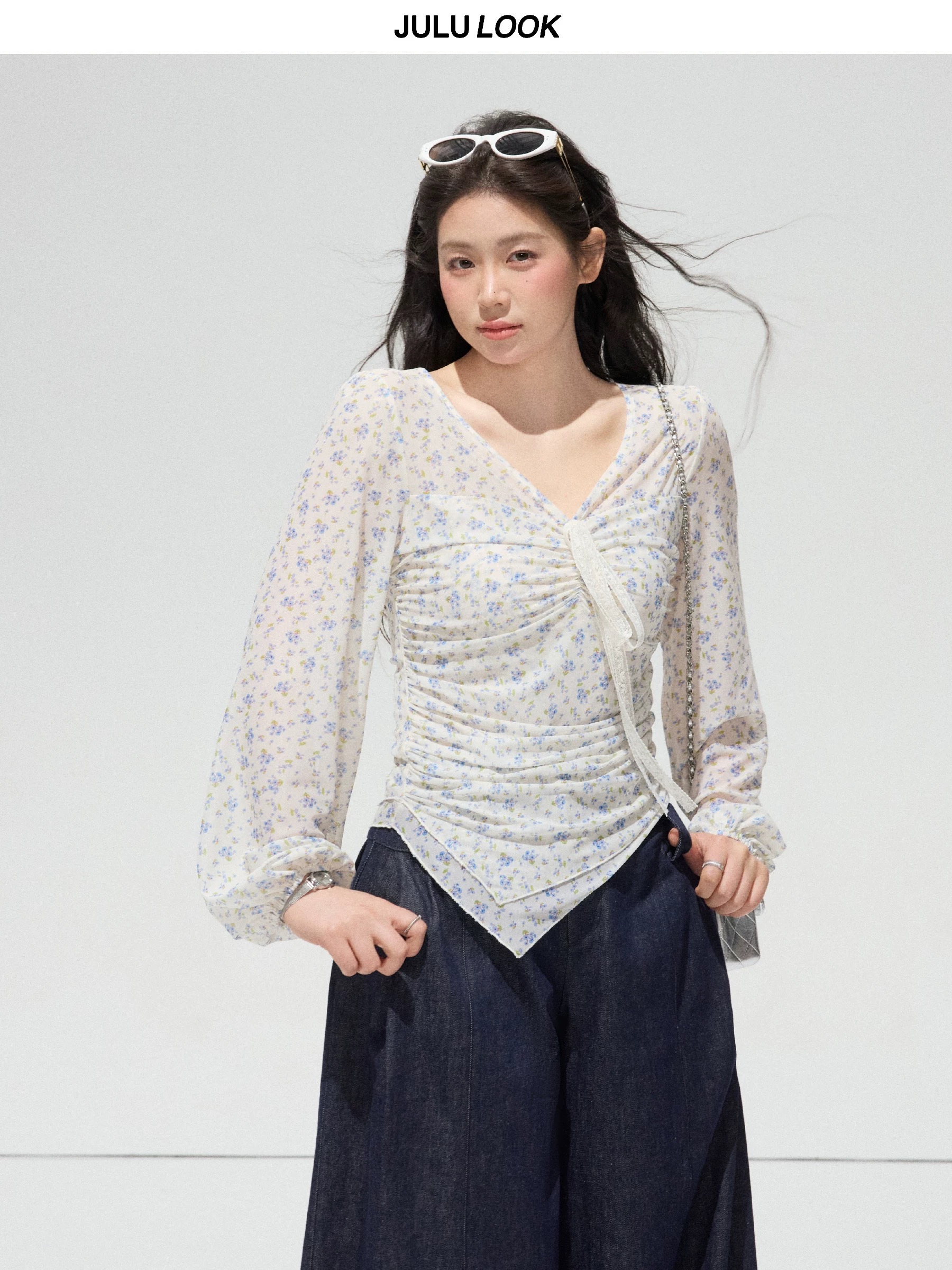 마이크로 지방 mm 펌프 Pleat 허리 수축 슬림해 보이는 V넥 꽃무늬 셔츠 빅 사이즈 맨위