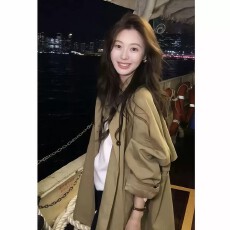 批发华尔<b class='q'>街头</b>新秋小众插肩袖斗篷设计感廓形立领风衣外套