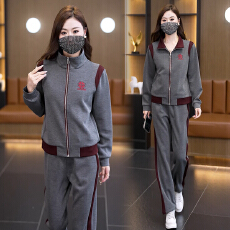 批发实拍洋气妈妈秋装套装休闲运动服大码<b class='q'>春</b>秋外套休闲上衣两件套女