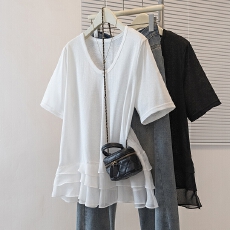 批发档口实拍26年<b class='q'>夏</b>时尚大码韩版V领不规则荷叶边短袖T恤宽松显瘦上衣