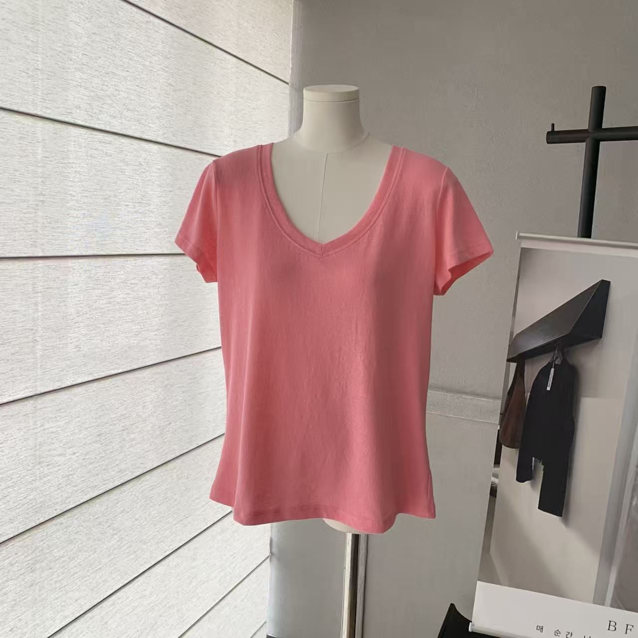 bigking 다이 킨 홈 무료 전체 점수 로즈 레드 반팔 티셔츠 여성 V넥 자외선 차단 블라우스 루즈핏 맨위