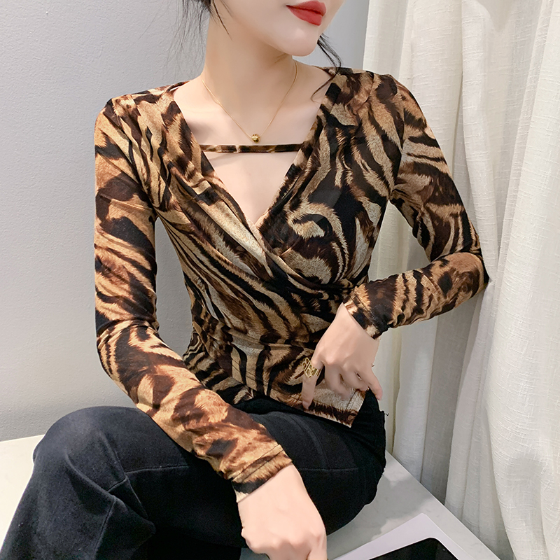 欧货新款设计感不规则交叉显瘦时尚网纱印花性感长袖女 服裝批發女裝批發服飾貨源