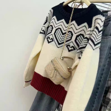 批发设计感小众宽松爱心套头毛衣<b class='q'>女装</b>春季外穿慵懒风针织打底衫上衣