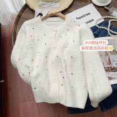 批发小香风圆领钻石钉珠毛衣<b class='q'>针织</b>开衫女休闲百搭短款<b class='q'>小外套</b>女上衣