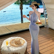 批发蓝色纯欲风荡领修身显瘦性感镂空挂脖<b class='q'>连衣裙</b>气质百搭长裙