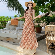 批发复古蕾丝格纹印花 拼接 高腰显瘦波嬉风 挂脖长裙<b class='q'>连衣裙</b>夏