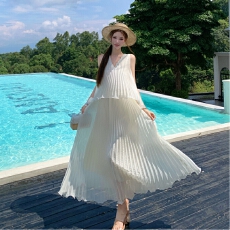 批发ICELOLLY海边穿搭度假风薄纱背心吊带<b class='q'>连衣裙</b>女初夏独特漂亮小裙子