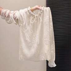 批发实拍衬衫女春款高级感木耳边刺绣蕾丝打底内搭<b class='q'>长袖</b>宽松<b class='q'>上衣</b>