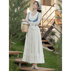 批发复古<b class='q'>宫廷</b>风田园风蕾丝拼接米白色大裙摆<b class='q'>连衣裙</b>