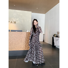 批发实拍法式复古格纹长袖薄纱<b class='q'>连衣裙</b>女夏季收腰弹力修身性感<b class='q'>长裙</b>（现