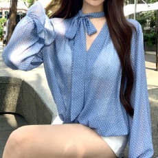 批发实拍实价南法夏日设计感上衣松紧下摆浪漫波点轻薄印花雪纺衬衫