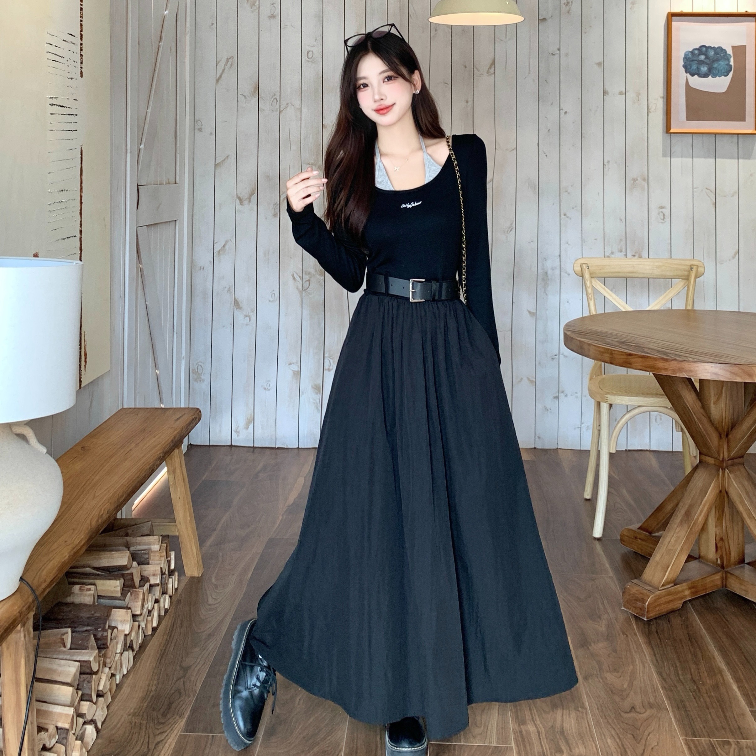 실사 봄 빅 사이즈 여성 의류 지방 mm 슬림해 보이는 페이크 레이어드 u 칼라 배색 행침 목 미니멀리즘 벨트 검정색 드레스