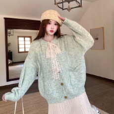 批发绿色圆领毛衣<b class='q'>女</b>秋冬2026冬新款蕾丝蝴蝶结宽松加厚内搭针织衫上衣