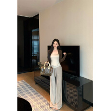 批发实拍实价 复古<b class='q'>气质</b>设计感辣妹拼色撞色T恤上衣