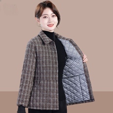 批发2026年妈妈秋冬棉衣棉袄外套格子棉外套中年新款<b class='q'>女装</b>轻薄宽松棉服